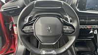 Peugeot 2008 1.2 PureTech 130ch S&S GT EAT8 — photo 12