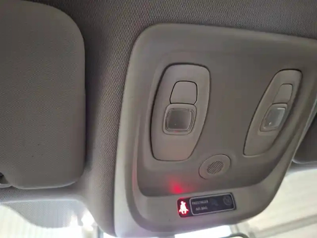 Renault Captur dci 90 energy edc — photo 40