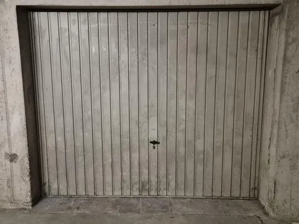 Garage/box 17 m² Varces Allieres Et Risset