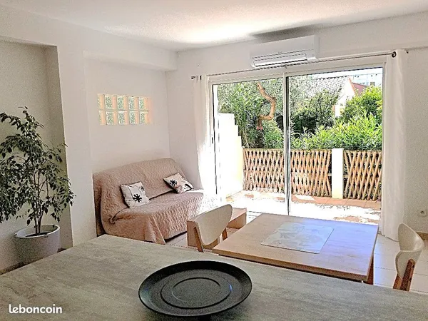 F2 en Rez de villa avec terrasse