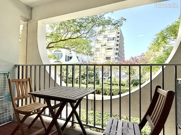 Studio 1 pièce 21 m²