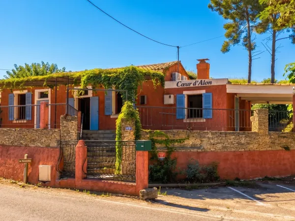 PORT D'ALON - UNE PROPRIÉTÉ SINGULIÈRE ENTRE MAISON DE FA