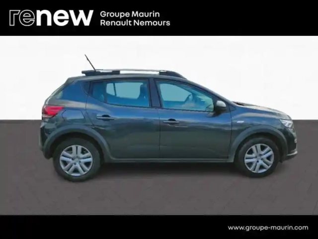 Dacia Sandero 1.0 tce 90ch confort -22 — photo 14