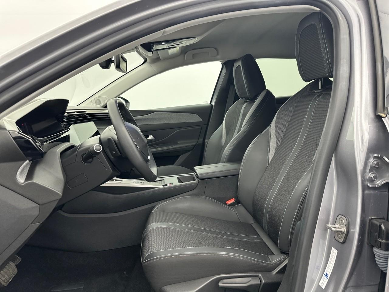 Peugeot 308 hybrid 145 e-dcs6 allure — photo 10