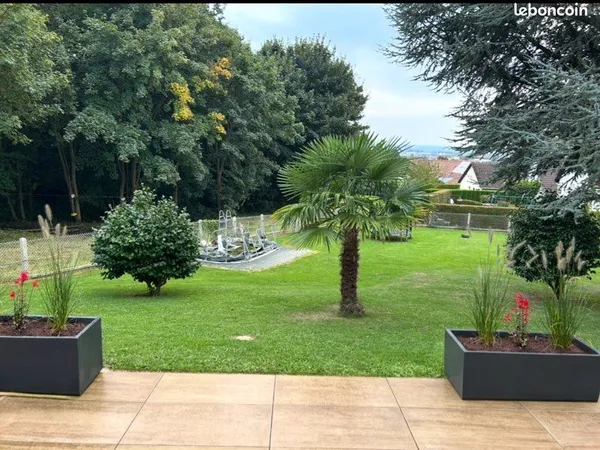 Maison rénovée de 123 m² avec sous-sol complet, garage 2 voitures et grand jardin - Vieux Gravenchon