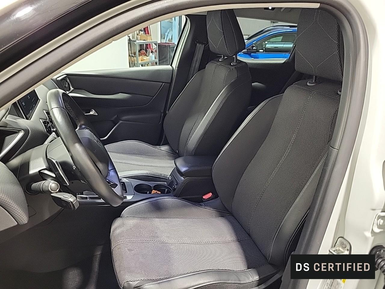 Ds Ds 3 crossback puretech 130 eat8 toits de paris — photo 10