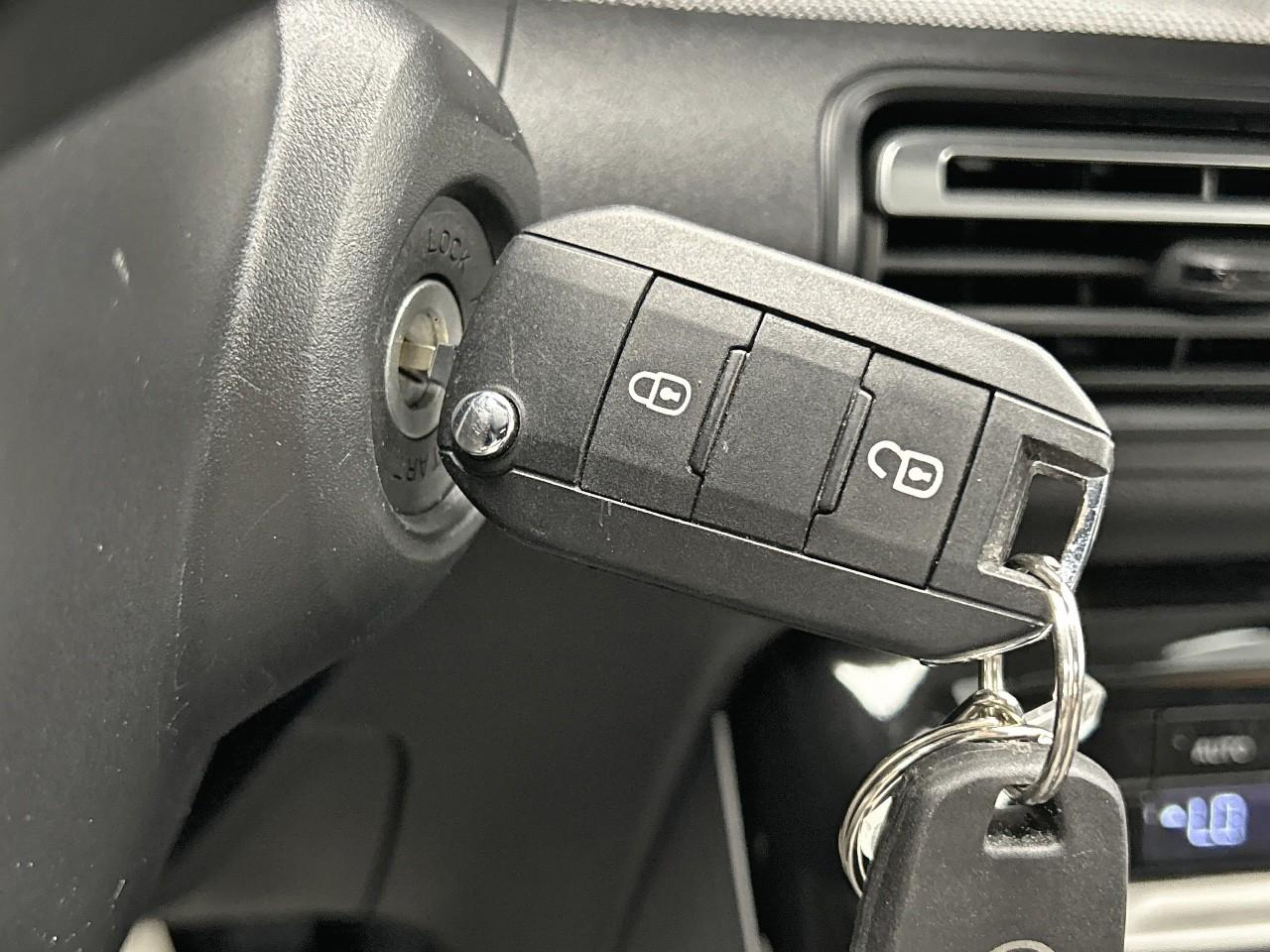 Citroën C3 Aircross hybride 145 ch aut plus — photo 19