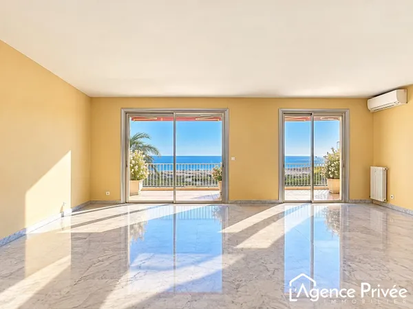 Ensemble Immobilier Rare - Deux Appartements Réunis au 13€