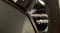 Peugeot 208 1.2 PureTech 100ch S&S GT Line 118g — photo 24