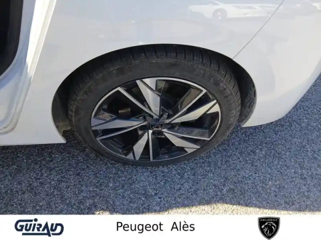 Peugeot 308 phev 180 e-eat8 — photo 2