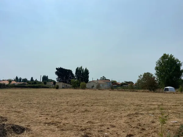 Terrain 1652 m²