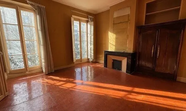 Appartement 2 pièces 83 m²