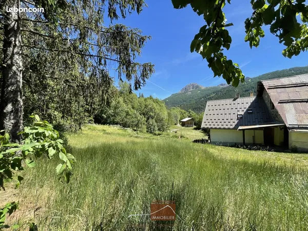 Terrain 532 m² La Salle-les-Alpes