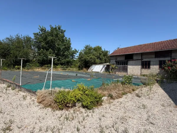 Terrain 880 m²