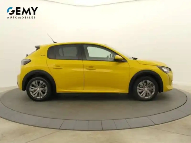 Peugeot 208 electrique 50 kwh 136ch — photo 4