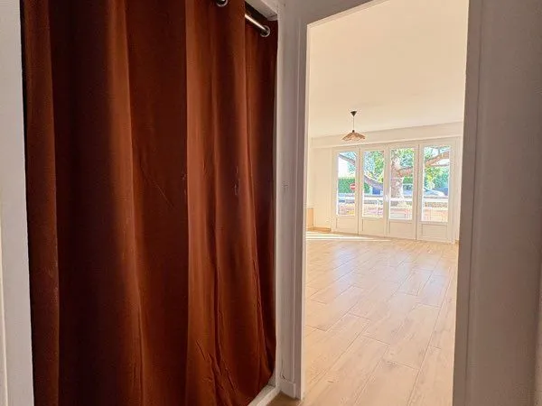 Appartement 2 pièces 46m2 proche centre rénové - parking et cave