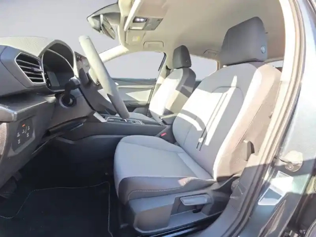 Seat Leon 1.5 etsi hybrid 115 dsg7 — photo 24