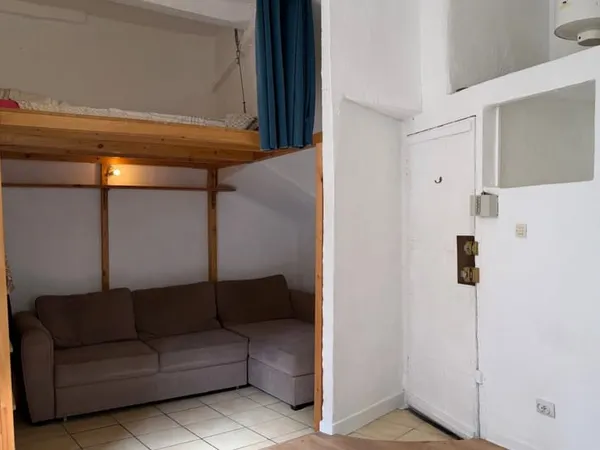 VIEUX NICE - APPARTEMENT STUDIO DE 18M2 A VENDRE - VUE DÉGAGÉE - LUMINEUX - IDÉALEMENT SITUÉ - IDÉAL
