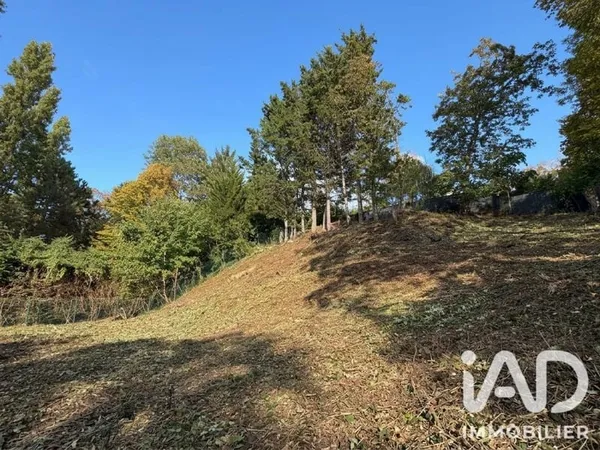 Terrain 345 m²