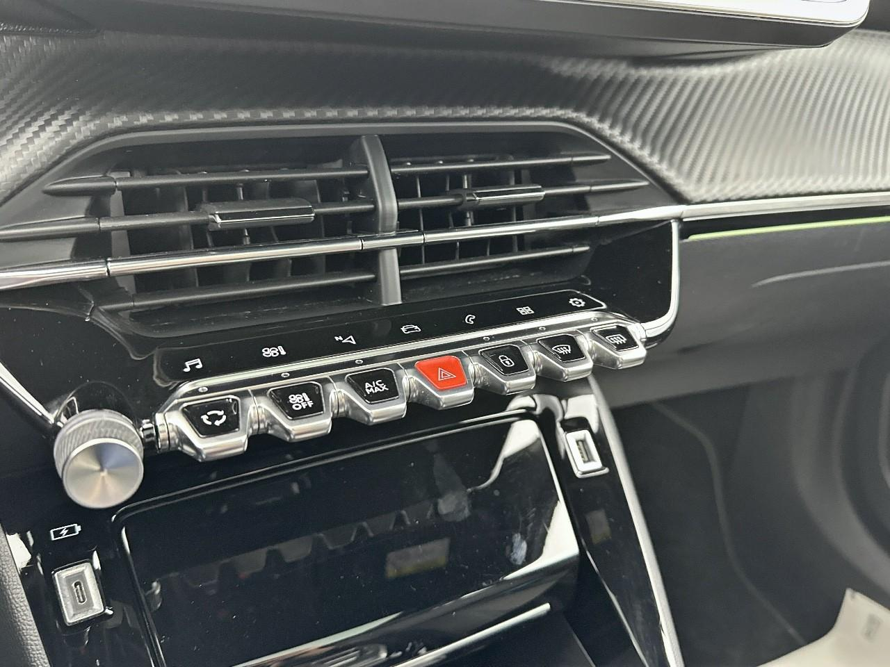 Peugeot 2008 puretech 130 s&s eat8 gt — photo 23