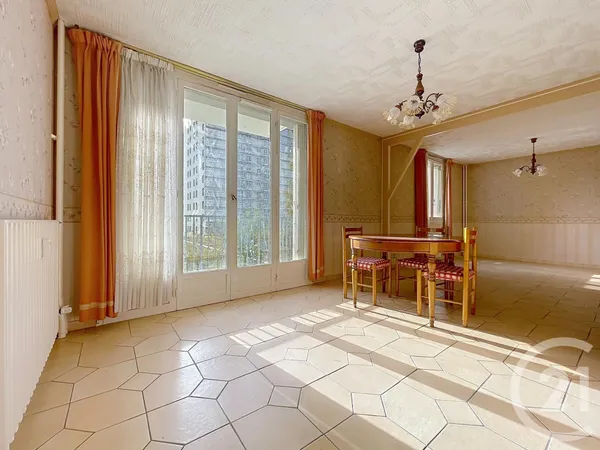 Appartement 3 pièces 83 m²