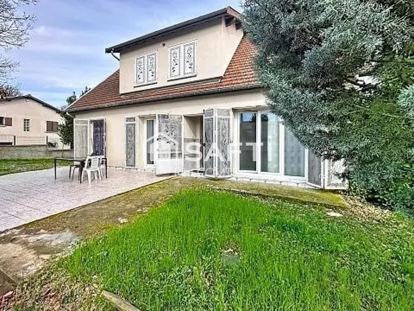 Maison familiale avec un grand sous sols !!