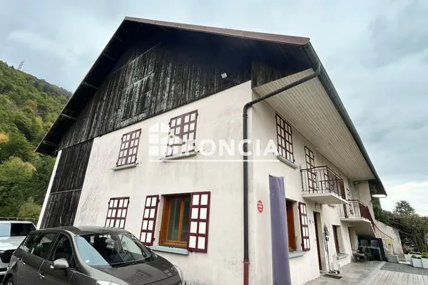 Appartement 3 pièces 87 m²
