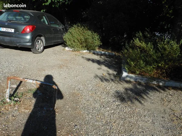 Parking exterieur