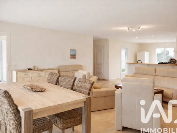 Maison 3 pièces 95 m²