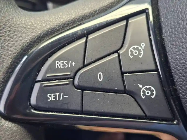 Dacia Sandero sce 65 — photo 35