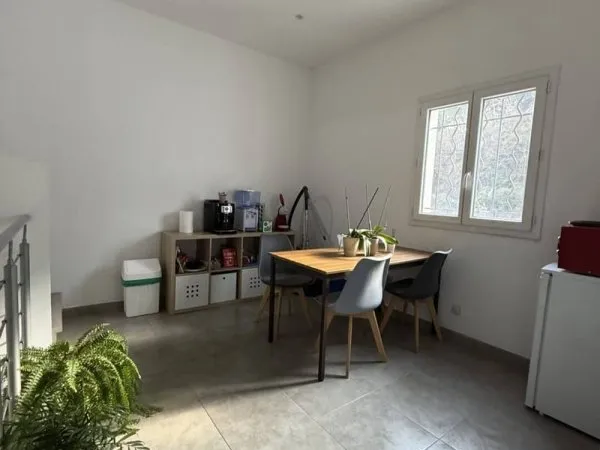 Bureaux 1 pièce 59 m²