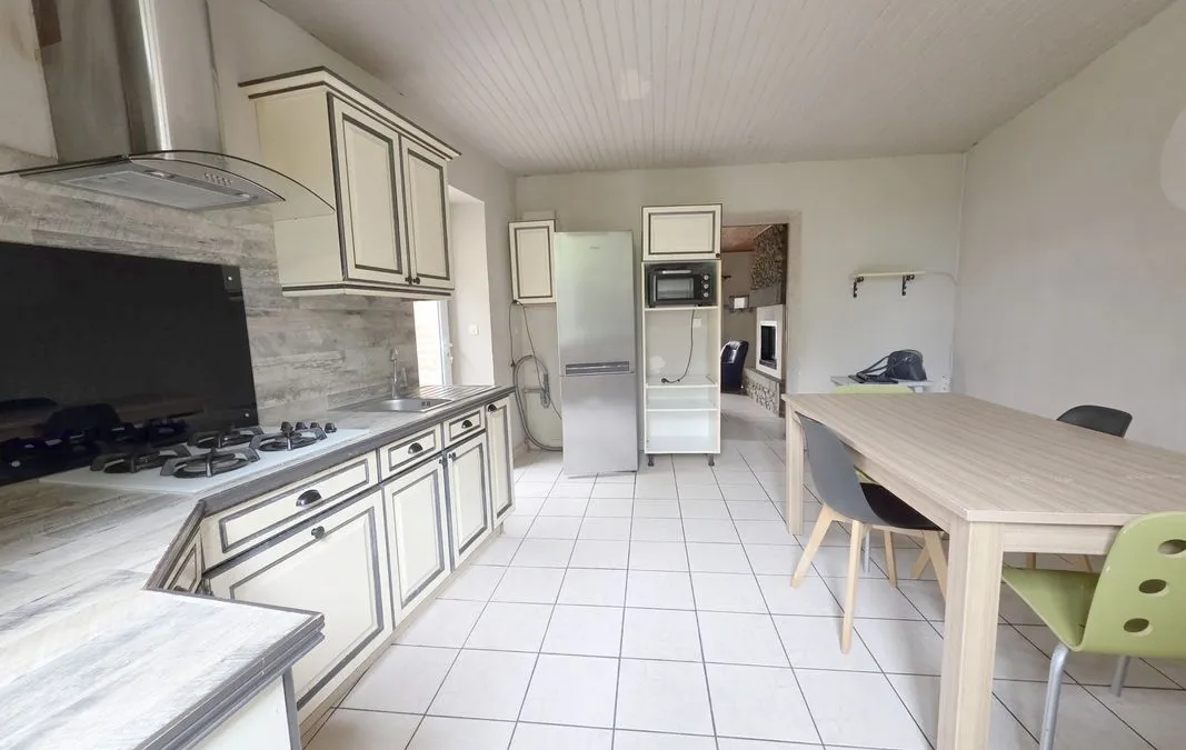 Photo 6