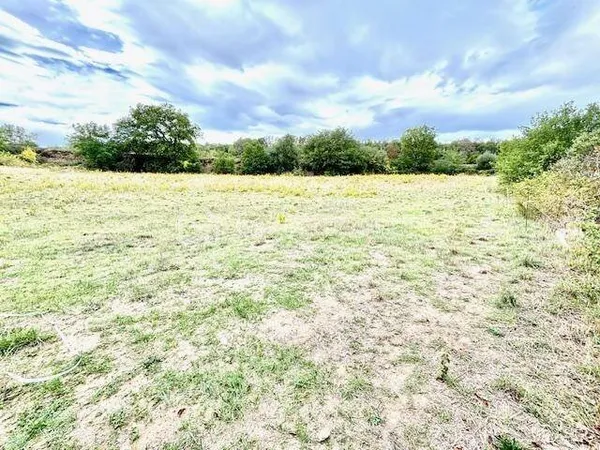 Terrain constructible 1852 m²