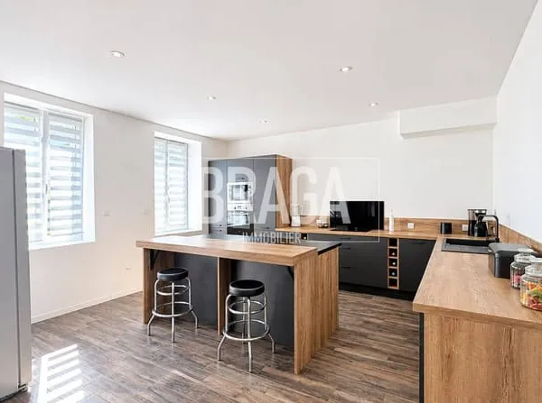 Maison 4 pièces 155 m²