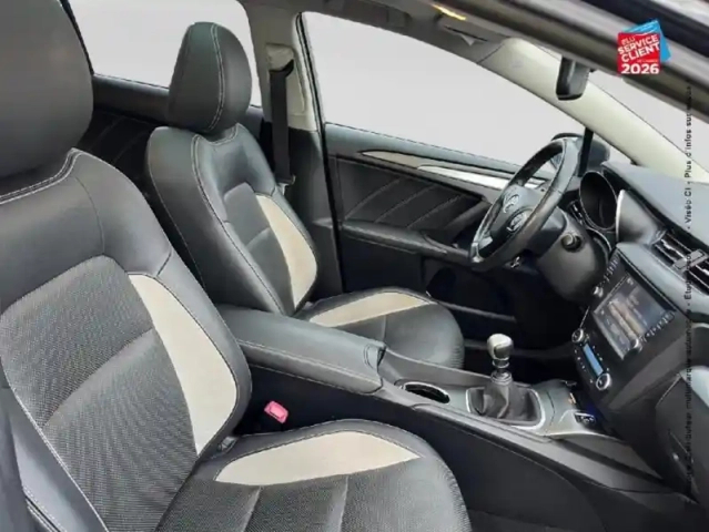 Toyota Avensis touring spt 112 d-4d executive — photo 5