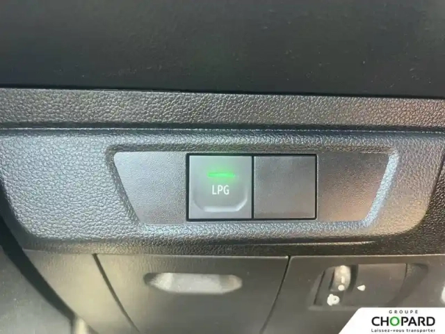 Dacia Sandero eco-g 100 — photo 46
