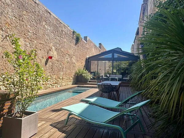 Maison 6 pièces 194 m²