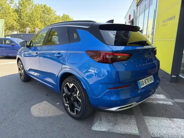 Opel Grandland 1.6 turbo 225ch hybride ultimate — photo 7