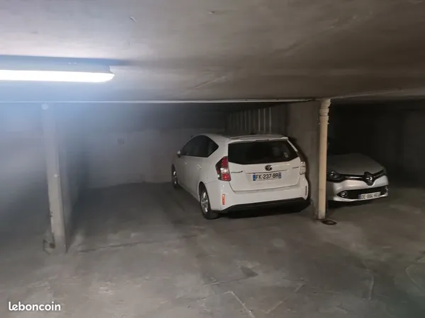 Vends place parking 75011