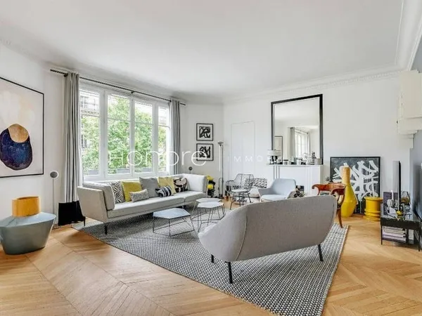 Appartement 5 pièces 170 m²