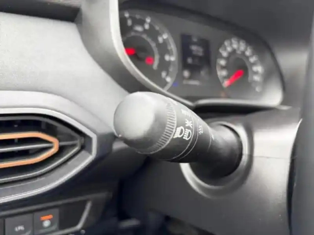 Dacia Sandero 1.0 eco-g 100ch stepway extreme — photo 10