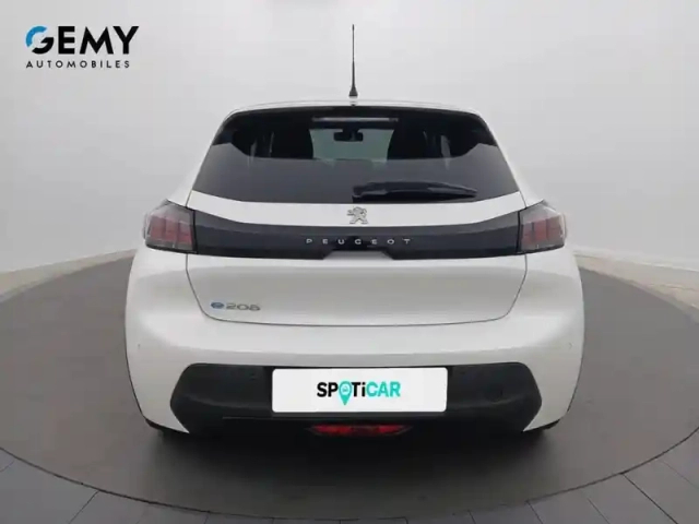 Peugeot 208 electrique 50 kwh 136ch — photo 5