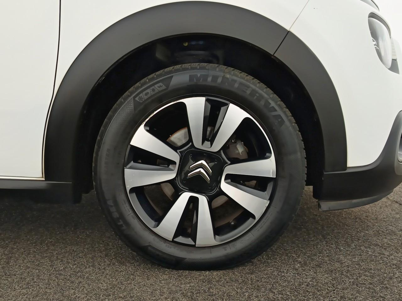 Citroën C3 puretech 110 s&s eat6 shine — photo 11