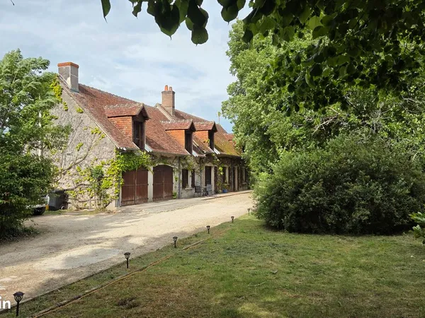 Maison 4 chambres 175 m² - terrain 1 hectare - sans voisins proches