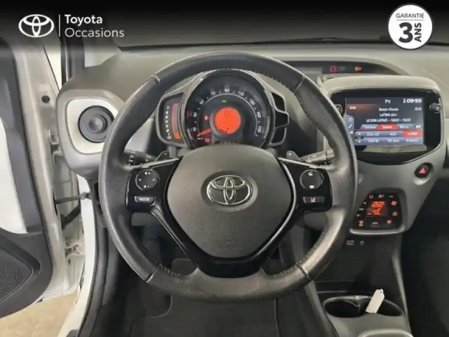 Toyota Aygo 1.0 vvt-i 72ch x-play 3p — photo 9