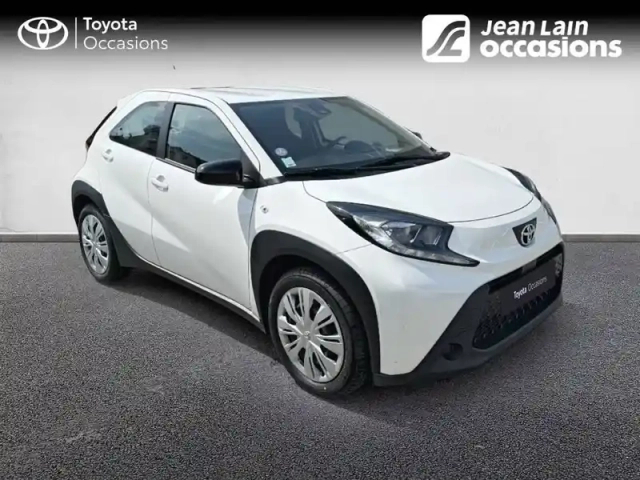 Toyota Aygo x 1.0 vvt-i 72 s-cvt — photo 3