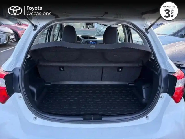 Toyota Yaris 70 vvt-i france connect 5p my19 — photo 10