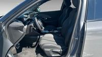 Peugeot 2008 e-2008 156ch 54 kWh GT — photo 9