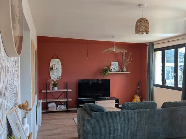 Maison meublée rénovée à Rospez - 3 chambres, jardin et véranda