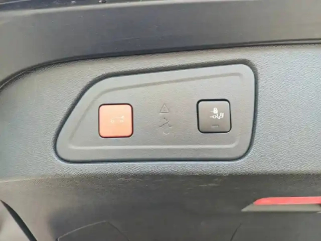 Citroën C5 Aircross puretech 180 s&amp;s eat8 — photo 18